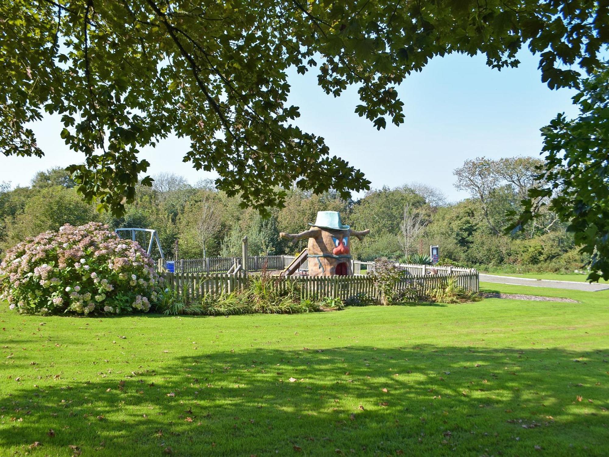 Hay Barn - Dinas Country Club Villa Exterior photo