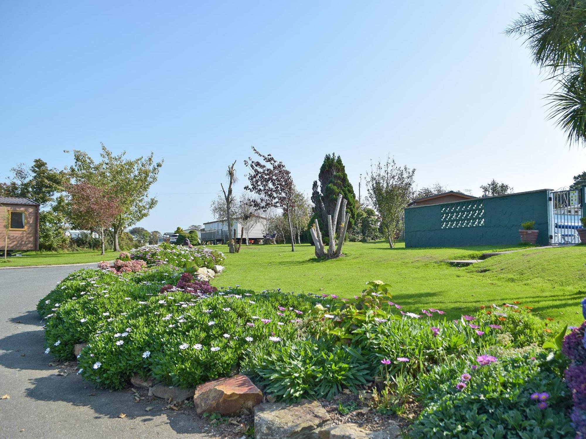Hay Barn - Dinas Country Club Villa Exterior photo